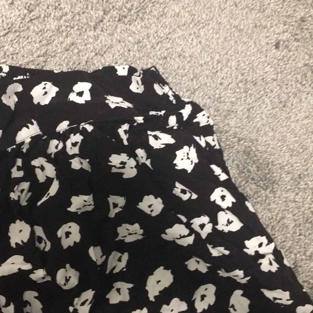 Skirt - Picture 3 of 4